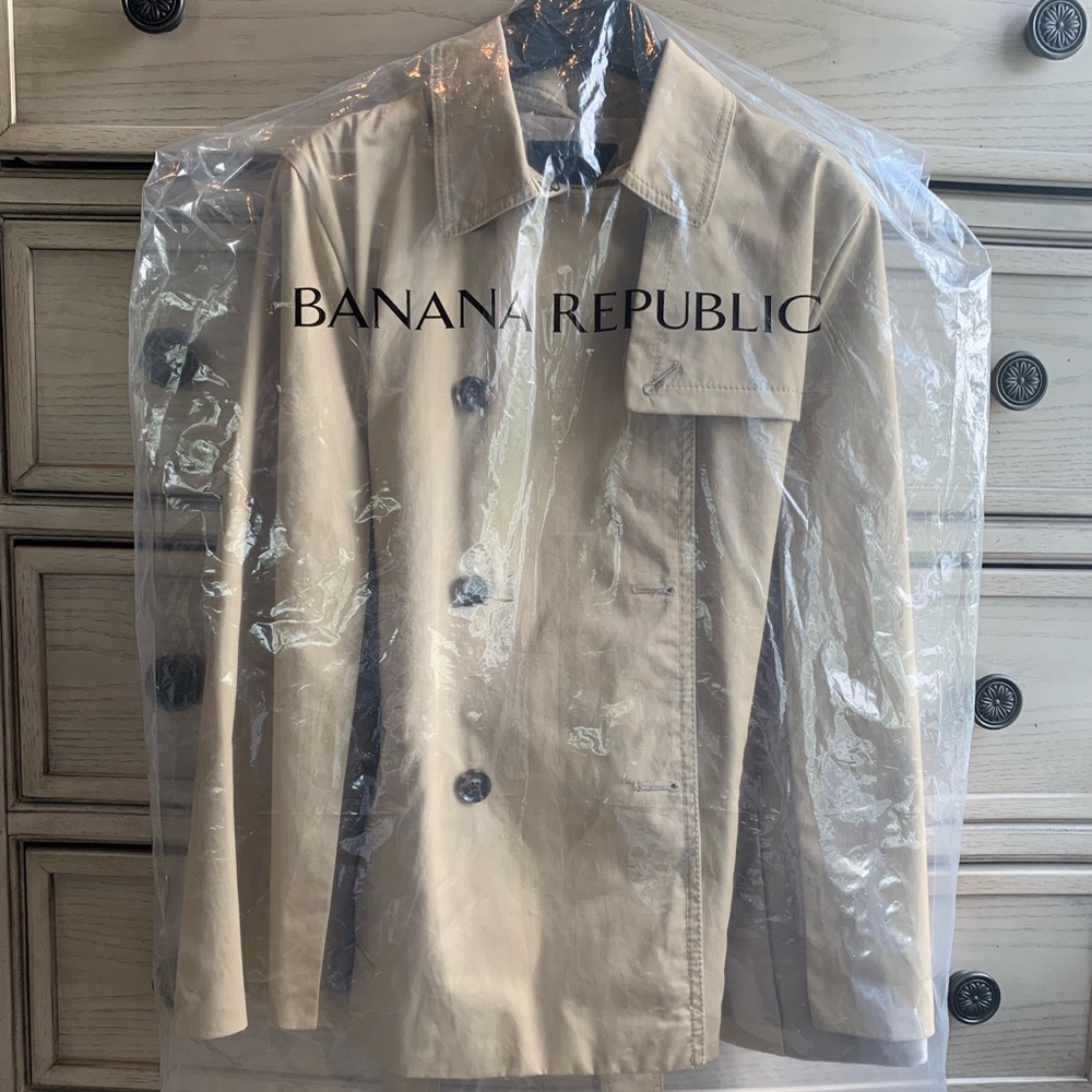 NWT Banana Republic Trench Cape Khaki Small